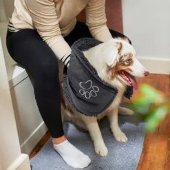 Frisco Microfiber Chenille Shammy Towel -Chic Pet Supplies 235899 PT6. AC SS1800 V1606833131