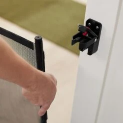 Frisco Expandable And Retractable Mesh Gate -Chic Pet Supplies 352634 PT4. AC SS1800 V1660706217